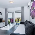 Lavanda Apartamento Podstrana