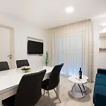 Lavanda Apartamento Podstrana