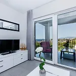 Lavanda Apartamento Podstrana