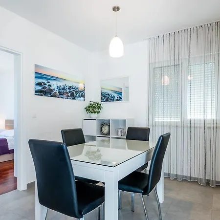 Lavanda Apartman Podstrana