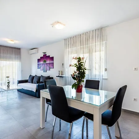 Lavanda Apartman Podstrana