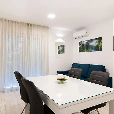Lavanda Apartman *