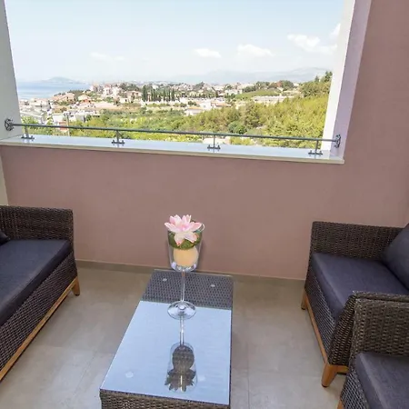 Lavanda Apartman *