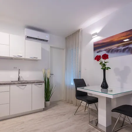 Lavanda Apartman Podstrana