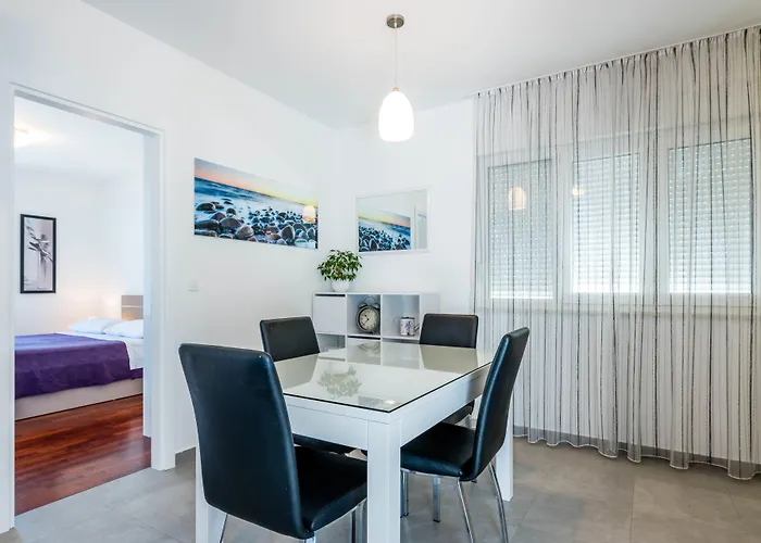 아파트 Lavanda 포드스트라나