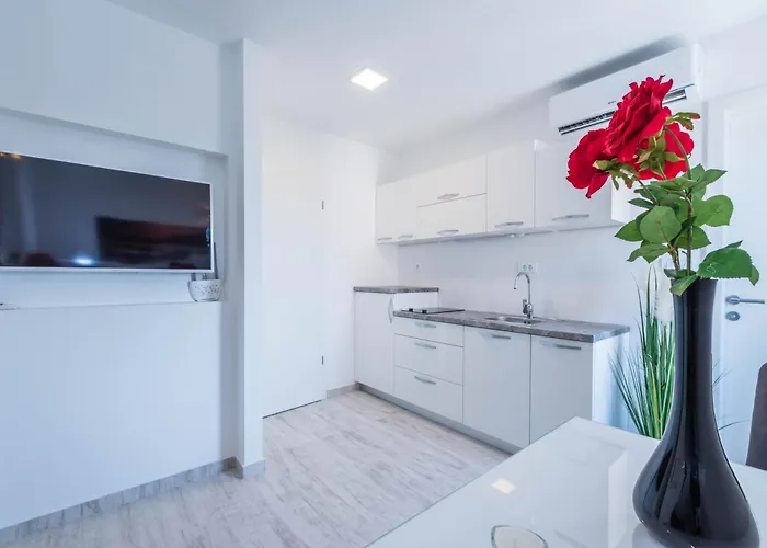 아파트 Lavanda 포드스트라나